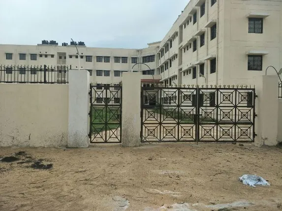 ହଷ୍ଟେଲ୍‌ ପାଇଁ ଡହଳ ବିକଳ