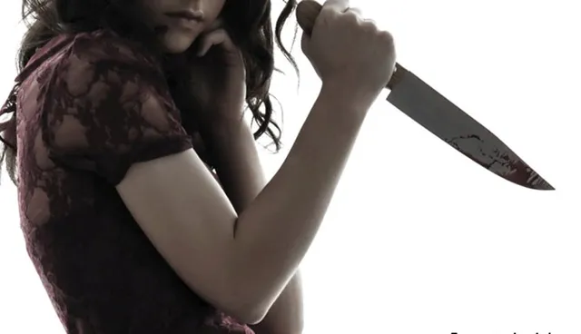 ଅନ୍ୟ ମହିଳାଙ୍କ ସହିତ ସମ୍ପର୍କ ଥିବା ଜାଣିବା ପରେ ପତ୍ନୀ ରାଗରେ ସ୍ୱାମୀଙ୍କ ଗୁପ୍ତାଙ୍ଗ କାଟି ଝରକା ବାଟେ ଫିଙ୍ଗି ଦେଲେ