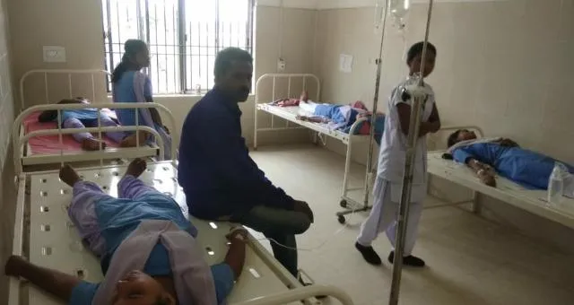 କୋଣାର୍କ: ଗୁଳୁଗୁଳି ଯୋଗୁଁ କୋଣାର୍କ ହାଇସ୍କୁଲ୍‌ର ୨୦ ଛାତ୍ରୀ ଅଚେତ