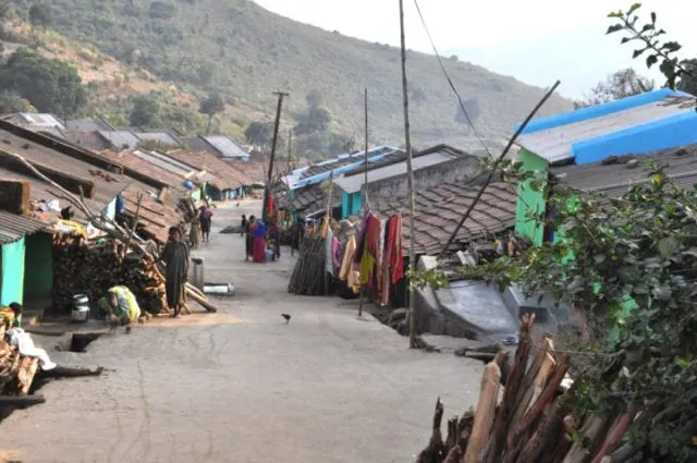 ଉଗ୍ର ହେଉଛନ୍ତି ପଡ଼ୋଶୀ, ଅଶାନ୍ତିରେ ଦିନ କାଟୁଛନ୍ତି ସୀମାନ୍ତ ଲୋକ