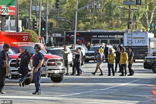 ଲସ୍‌ ଏଞ୍ଜେଲ୍‌ସ୍‌ ସୁପରମାର୍କେଟ୍‌ରେ ଜଣକୁ ହତ୍ୟା କରି ପଣବନ୍ଦୀ ପରିସ୍ଥିତି ସୃଷ୍ଟିକରି ଥିବା ଆତତାୟୀ ଗିରଫ