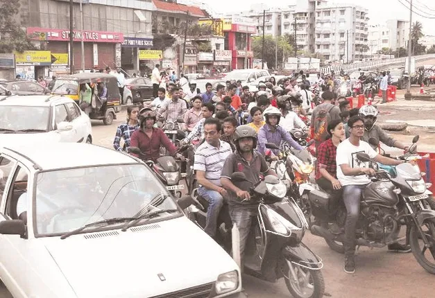 କଟକ ରୋଡ୍‌ ସ୍ଥିତି ଅସମ୍ଭାଳ