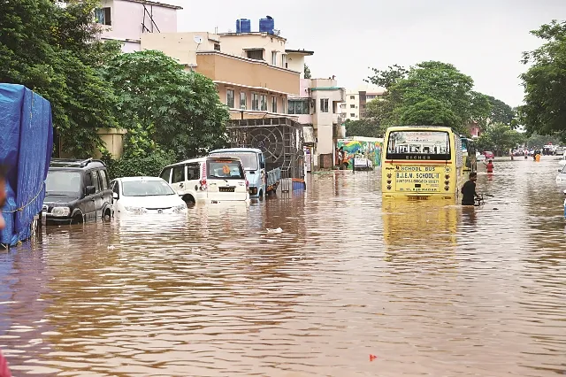 ସବୁ ଭାସିଲା, ୧୮ ଘଣ୍ଟାରେ ୨୨୦ ମିମି ବର୍ଷା