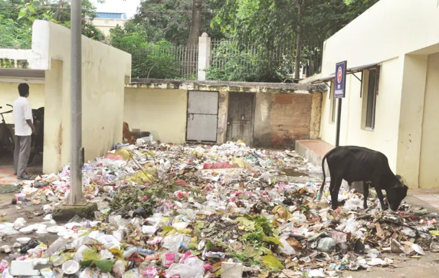 ସରକାରୀ କାର୍ଯ୍ୟାଳୟରେ ଏମିତି ସ୍ୱଚ୍ଛତା