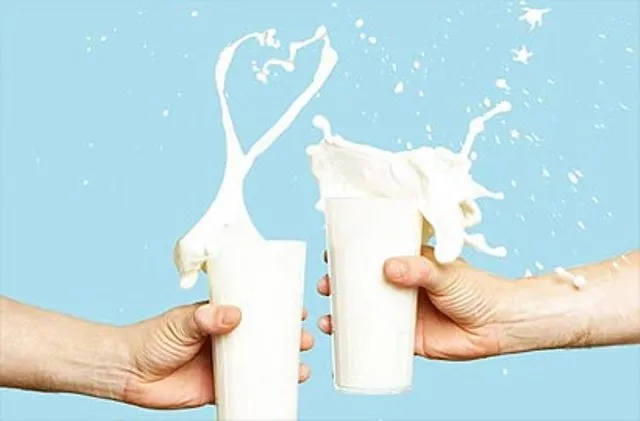 ବିଳମ୍ବିତ ରାତ୍ରିରେ ଏହିସବୁ ପାନୀୟ ପିଇଲେ ଅନେକ ପ୍ରକାରର ଶାରୀରିକ ସମସ୍ୟା ଦୂର ହୋଇଥାଏ