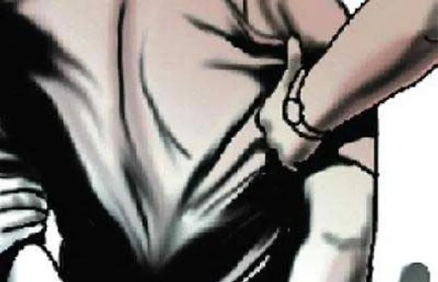 ମହିଳାଙ୍କୁ ଦୁର୍ବ୍ୟବହାର ମାମଲା, ଖୁଲମଖୁଲା ବୁଲୁଛନ୍ତି ଅଭିଯୁକ୍ତ