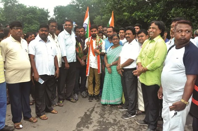 ବ୍ରାହ୍ମଣୀ ଉପରେ ଦ୍ୱିତୀୟ ପୋଲ ଓ ଆଇଜିଏଚକୁ ସୁପର ସ୍ପେଶାଲିଟି ହସ୍ପିଟାଲ୍‌ ପ୍ରଦାନ ଦାବିରେ ମୁକ୍ତିକାନ୍ତଙ୍କ ଭୁବନେଶ୍ୱର ଚଲୋ ଅଭିଯାନ ଆରମ୍ଭ