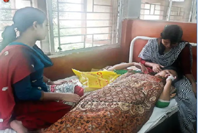 ହଷ୍ଟେଲ ଛାତରୁ ଫ୍ୟାନ ଖସି ଛାତ୍ରୀ ଗୁରୁତର