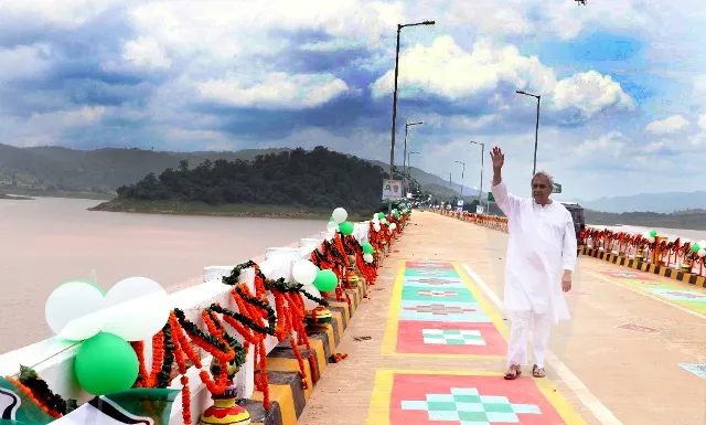 ଲାଲଗଡ଼ରେ ନବୀନ : ହିଂସା ଛାଡି ବିକାଶରେ ସାମିଲ ହେବାକୁ ଆହ୍ଵାନ