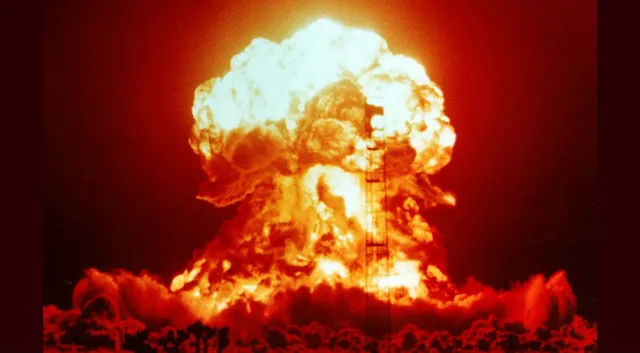 ପୋଖରାନ୍‌ ପଛରେ କ୍ରିକେଟ୍‌, ବିଲିୟାର୍ଡସ୍‌