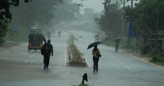 ଆଜିଠାରୁ ବଢ଼ିବ ବର୍ଷା : ୨୧ରେ ପ୍ରବଳ ବର୍ଷା, ବନ୍ୟା ଆଶଙ୍କା