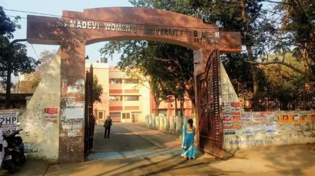 ରାଜ୍ୟ‌ରେ ଏମିତି ଚାଲିଛି ବିଶ୍ୱବିଦ୍ୟାଳୟ