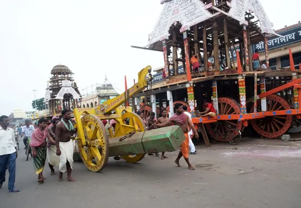 ରଥ ଖଳା ହାଲଚାଲ : ଆଗେଇ ଚାଲିଛି ପ୍ରଭା ଖୋଦେଇ