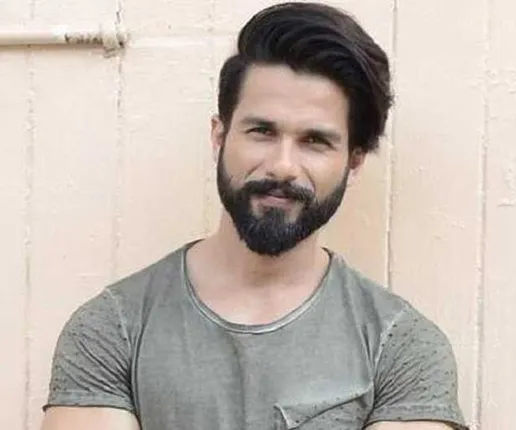 ଡାକ୍ତରୀ  ଛାତ୍ର ହେବେ ଶାହିଦ୍‌  କପୁର , ଜାଣନ୍ତୁ କାରଣ 