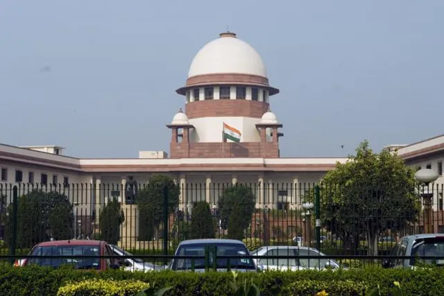 ଜମ୍ମୁ ଓ କଶ୍ମୀର ସମ୍ବନ୍ଧୀୟ ଧାରା ୩୫-ଏ ଉପରେ ଶୁଣାଣି ଅଗଷ୍ଟ ୨୭ ତାରିଖକୁ ଘୁଞ୍ଚାଇଲେ ସୁପ୍ରିମ୍‌ କୋର୍ଟ