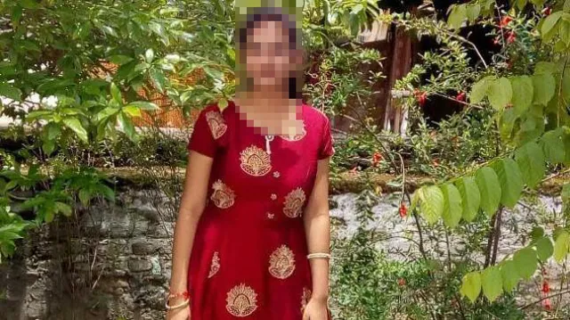 ପୁଅପିଲା ସହ କଥାବାର୍ତ୍ତା କରିବାରୁ ଝିଅକୁ ହତ୍ୟା କଲେ ବାପା