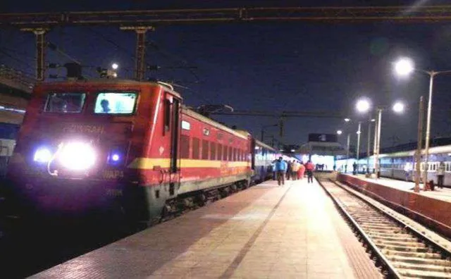 କେରଳ ବନ୍ୟା: ବୁଧବାର ସକାଳେ କେରଳରୁ ଆସୁଥିବା ଏହି ସ୍ୱତନ୍ତ୍ର ଟ୍ରେନ୍‌ ଭୁବନେଶ୍ୱରରେ ପହଞ୍ଚିବ