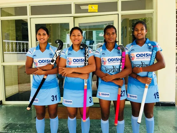 ଏଥର ଡଜନେ ଓଡ଼ିଆ