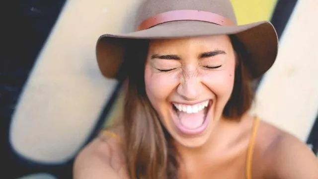 ମନ ଖୋଲି ହସିବାରେ ରହିଛି ଏହି ୭ଟି ଫାଇଦା, ହୃଦ୍‌ଘାତର ଆଶଙ୍କା ହୋଇଥାଏ କମ