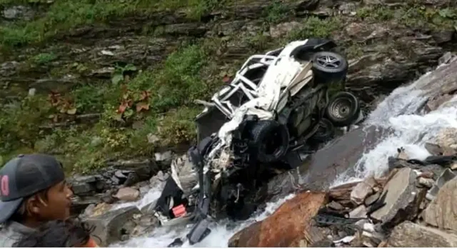 ହିମାଚଳ ପ୍ରଦେଶରେ ସଡ଼କ ଦୁର୍ଘଟଣା: ୫ ମହିଳା ଓ ୩ ଶିଶୁ ସମେତ ୧୧ ମୃତ