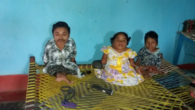 ଗୋଟିଏ ପରିବାରରେ ୩ ବାମନ, ଚଳତ୍‌ ଶକ୍ତିହୀନ ଯୋଗୁଁ ଅକଳରେ ବୃଦ୍ଧ ପିତାମାତା