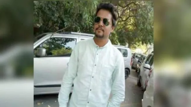 ୫ବର୍ଷର ସଂପର୍କକୁ ଭାଙ୍ଗି ପ୍ରେମିକା ଅନ୍ୟ ସ୍ଥାନରେ ବିବାହ କରୁଥିବାରୁ ଘରେ ପଶି ଗୁଳି ମାରିଲା ପ୍ରେମିକ