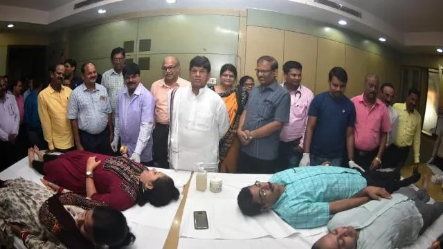 ଯୁବ ସ୍ୱାଭିମାନ ଦିବସ ଅବସରରେ ରାଜ୍ୟର ୭୦ଟି ସ୍ଥାନରେ ରକ୍ତଦାନ ଶିବିର ଆୟୋଜିତ