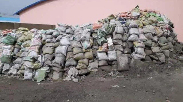 କଟକରେ ନକଲି ସିମେଣ୍ଟ କାରଖାନା : ୪୦୦ ବସ୍ତା ସିମେଣ୍ଟ ଜବତ; ୮ ଅଟକ