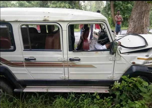 ବୌଦ୍ଧ/ଚାରିଛକ: ଜଳଲାଗି କରିପାରିଲେ ନାହିଁ,ଗାଡ଼ି ଓଲଟି ଜଣେ କାଉଡ଼ିଆଙ୍କ ମୃତ୍ୟୁ, ୮ ଗୁରୁତର