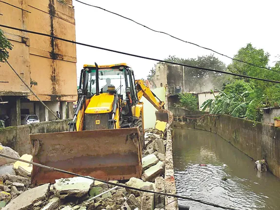 ଜବରଦଖଲ ଉଚ୍ଛେଦ ପାଇଁ ମୁଖ୍ୟ ଡ୍ରେନ୍‌ ଉପରେ ସର୍ଭେ ଆରମ୍ଭ