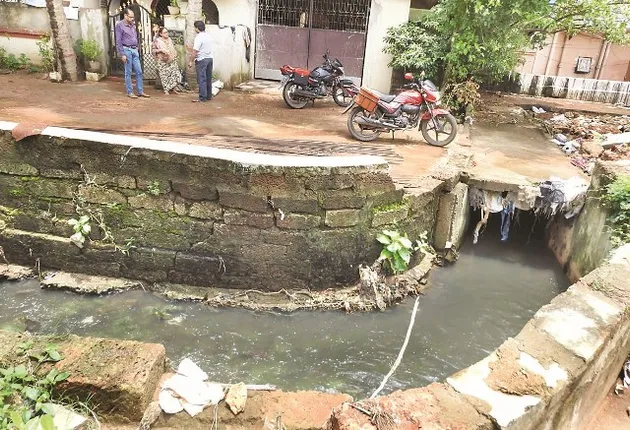 ମୃତ୍ୟୁ ଭେଟି ଦେଉଛି ମୁକୁଳା ଡ୍ରେନ୍‌ : ୪ ବର୍ଷରେ ମଲେଣି ୬, ହାଇକୋର୍ଟଙ୍କ ନିର୍ଦ୍ଦେଶକୁ ବି ମାନୁନାହାନ୍ତି