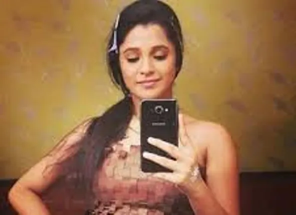 ଏହି ଓଲିଉଡ ନାୟିକା ଏବେ ପ୍ଲସ ଟୁ ସେକେଣ୍ଡ ଇଅର୍‌ର ଛାତ୍ରୀ