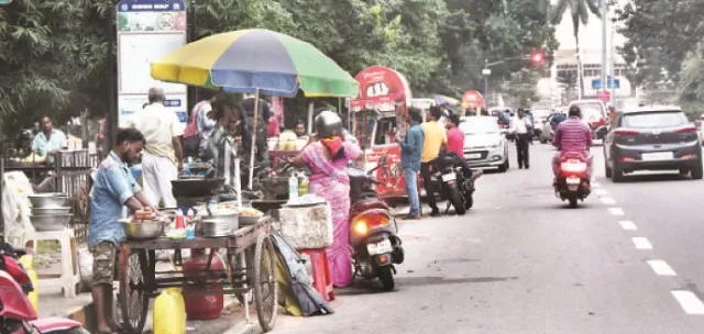 ଆଇଜି ପାର୍କ ନିକଟରେ ଟ୍ରାଫିକ୍‌ ସମସ୍ୟା : ଯେତିକି ସଜାଡ଼ିଲେ, ସେତିକି ବିଗାଡ଼ିଲେ