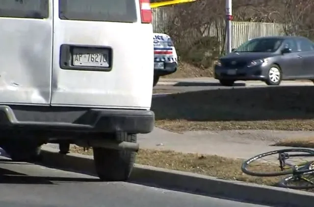 ସାଇକେଲ୍‌ବାଲା ଉପରେ ଚଢ଼ି ଖସି ଯାଉଥିବା ଭ୍ୟାନ୍‌ ଧକ୍କାରେ ୫ ମୃତ; ଅନେକ ଆହତ