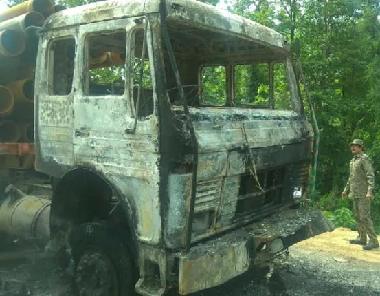 ସହିଦ ସପ୍ତାହର ଶେଷ ଦିନରେ ମାଓବାଦୀଙ୍କ ଲଙ୍କାକାଣ୍ଡ, ଟ୍ରେଲରରେ ନିଅାଁ ଲଗାଇ ଚାଳକଙ୍କୁ ଜୀଅନ୍ତା ମାରିଦେଲେ