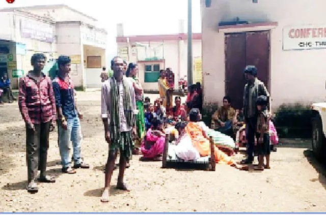 ଚିକିତ୍ସା ଅବହେଳାରୁ ରୋଗୀଙ୍କ ମୃତ୍ୟୁ ଅଭିଯୋଗ:ଡାକ୍ତରଖାନା ସମ୍ମୁଖରେ ଶବ ରଖି ରାସ୍ତାରୋକ