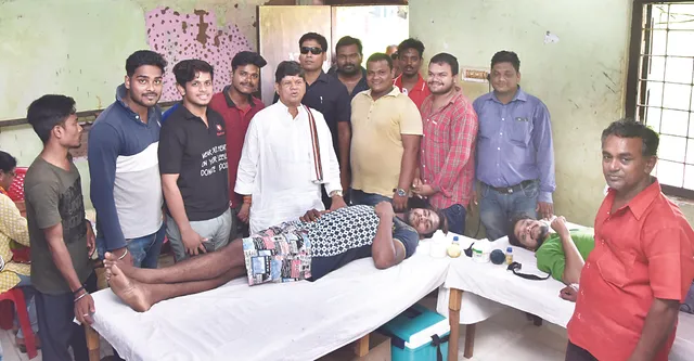 ଯୁବ ସ୍ୱାଭିମାନ ଦିବସରେ ରକ୍ତଦାନ ଶିବିର ସହିଦ୍‌ କ୍ଲବ୍‌