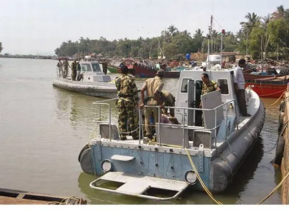 ହାଇଆଲର୍ଟ: ଆସାମ୍‌ ଏନ୍‌ଆର୍‌ସି ଓଡ଼ିଶା ମୁହାଁ!, ୧୮ ତଟବର୍ତ୍ତୀ ଥାନାକୁ ପାଟ୍ରୋଲିଂ ପାଇଁ କଡ଼ା ନିର୍ଦ୍ଦେଶ