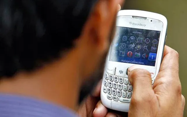 ରାଜ୍ୟରେ ୧୦୦ରୁ ୭୬ ଜଣଙ୍କ ପାଖରେ ମୋବାଇଲ୍‌, ମୋଟ୍‌ ଗ୍ରାହକ ସଂଖ୍ୟା ୩.୩୨ କୋଟି