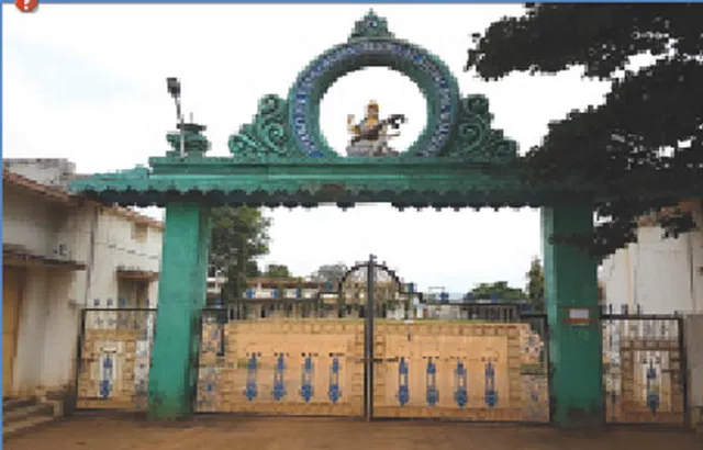 ନୂଆପଡ଼ା:  ରାତି ୩ଟାରେ ପ୍ରଥମ ଶ୍ରେଣୀ ଛାତ୍ର ହଷ୍ଟେଲରୁ ବାହାରିଲେ କିପରି?