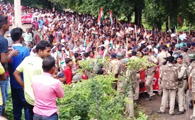 କୁତ୍ରା: ଖଣି ସମ୍ପ୍ରସାରଣ ଜନଶୁଣାଣୀ ବେଳେ ଉତ୍ତେଜନା