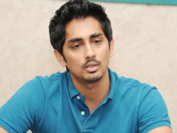 ଟ୍ଵିଟ୍‌ କରି କେରଳବାସୀଙ୍କ ପାଇଁ ସାହାଯ୍ୟ ମାଗିଲେ ଅଭିନେତା ସିଦ୍ଧାର୍ଥ, ରଖିଲେ ଡୋନେସନ୍‌ ଚ୍ୟାଲେଞ୍ଜ