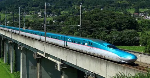 ବୁଲେଟ୍‌ ଟ୍ରେନ ପ୍ରକଳ୍ପ ବାତିଲ ହେବା ନେଇ କୌଣସି ନିଷ୍ପତ୍ତି ହୋଇନାହିଁ : ଉଦ୍ଧବ