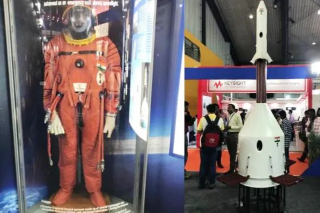 ୨୦୨୨ ମହାକାଶ ଯାତ୍ରା ଲାଗି ପ୍ରସ୍ତୁତ ସ୍ୱତନ୍ତ୍ର ପୋଷାକ ପ୍ରଦର୍ଶିତ କଲା ଇସ୍ରୋ: ମହାକାଶରେ ଏକ ଘଣ୍ଟା ନିଶ୍ୱାସ ନେବା ଭଳି ବ୍ୟବସ୍ଥା ରହିଛି ଏଥିରେ