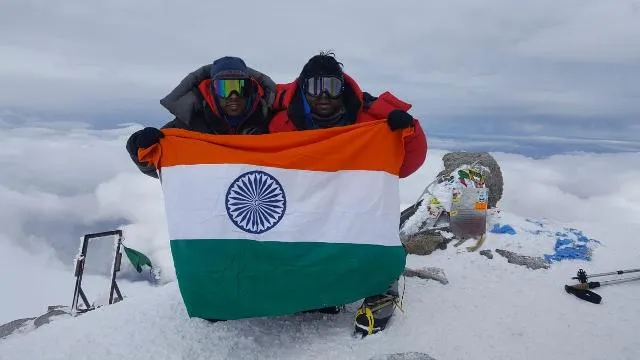 ମାଉଣ୍ଟ ଏଲବ୍ରସ୍‌ ଆରୋହଣ କଲେ ଓଡ଼ିଆ ଯୁବକ