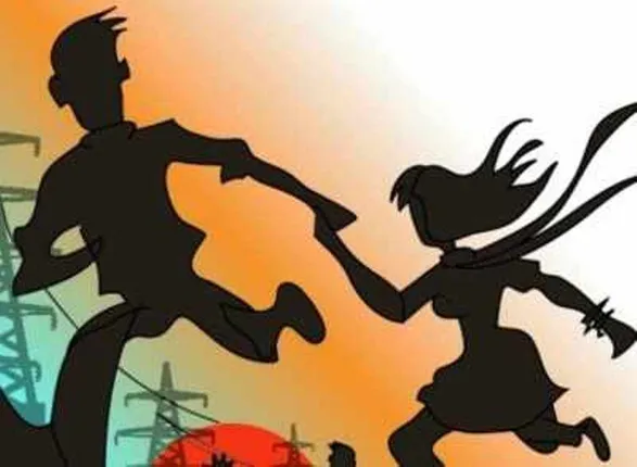 ଫେସ୍‌ବୁକ୍‌ ପ୍ରେମ, ୨୦ବର୍ଷର ଯୁବକ ସହିତ ୫୦ବର୍ଷିୟା ମହିଳା ଫେରାର