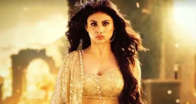 ନିଜ ସହ ଘଟି ନଥିବା ଘଟଣା ବିଷୟରେ ଶୁଣି ରାଗି ଗଲେ ଅଭିନେତ୍ରୀ ମୌନୀ ରୟ, ଟୁଇଟ୍‌ର ବ୍ୟବହାରକାରୀଙ୍କୁ ଦେଲେ କଡ଼ା ଜବାବ