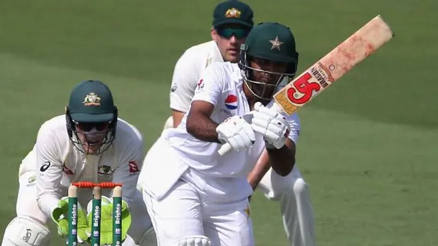 ଫକର, ସର୍ଫରାଜଙ୍କ ଅର୍ଧଶତକ; ପାକିସ୍ତାନ ୨୮୮