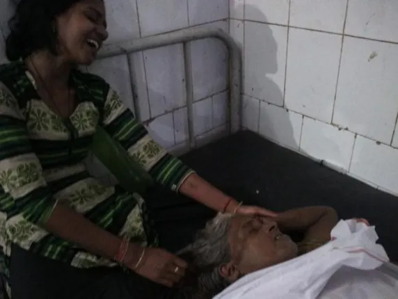 ଛୋଟ ପିଲାଙ୍କ ବାଟି ଖେଳାକୁ କେନ୍ଦ୍ର କରି ପଡ଼ୋଶୀଙ୍କ ଚାପୁଡ଼ ମାଡ଼ରେ ବୃଦ୍ଧା ମୃତ