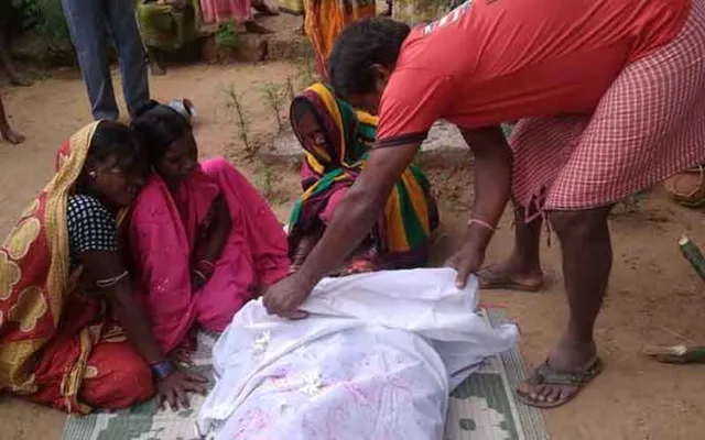 ଢେଙ୍କାନାଳ: ତିତ୍‌ଲି ଯୋଗୁଁ ଫସଲ ନଷ୍ଟ ହେବାରୁ ବିଷପିଇ ଚାଷୀଙ୍କ ଆତ୍ମହତ୍ୟା ଅଭିଯୋଗ